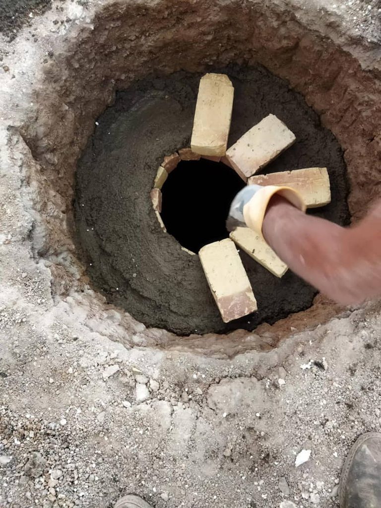 گلدانی چاه فاضلاب چیست